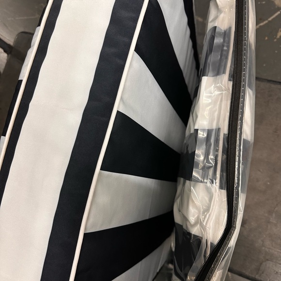 NEW Brooks Brothers Indoor Outdoor Cushions - Black and White - Picture 4 of 6